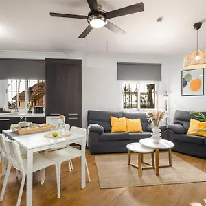 https://apartamento-la-estacion.1costadelsol.com